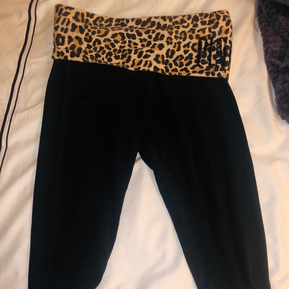 Cropped PINK yoga pants